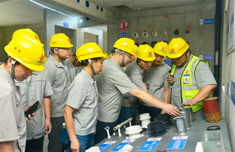 为进一步推进优质客户高效履约，提升交付品质、达成客户满意，2025年6月25日，KU酷游官网建设集团在上海组织召开2025年越秀地产、华润置业客户履约推进会。